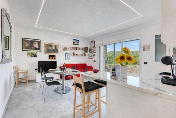 Gemma Marina near Villa Grock Museum - Happy Rentals