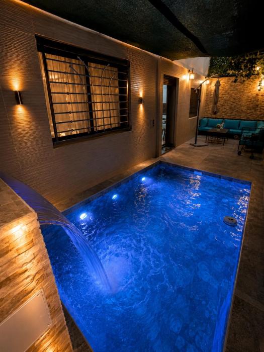 Luxury Villa Riad Ourika with Pool, Air Conditioner, Wi-Fi And beautiful Rooftop