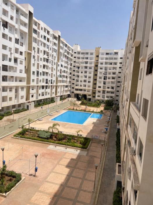 Appartement Moderne spacieux avec Piscine