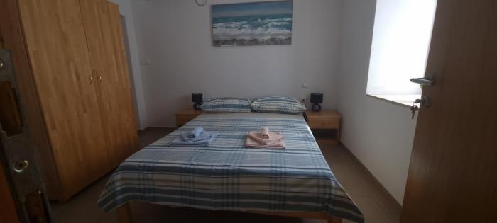 Room VeLa