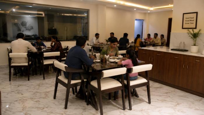 Sreya Palace - Tiruvannamalai