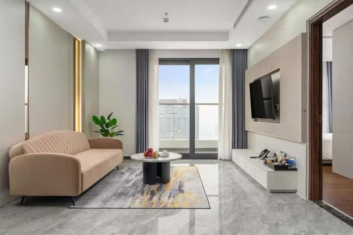 Capital Elite with 2 Bedrooms near Korean Town