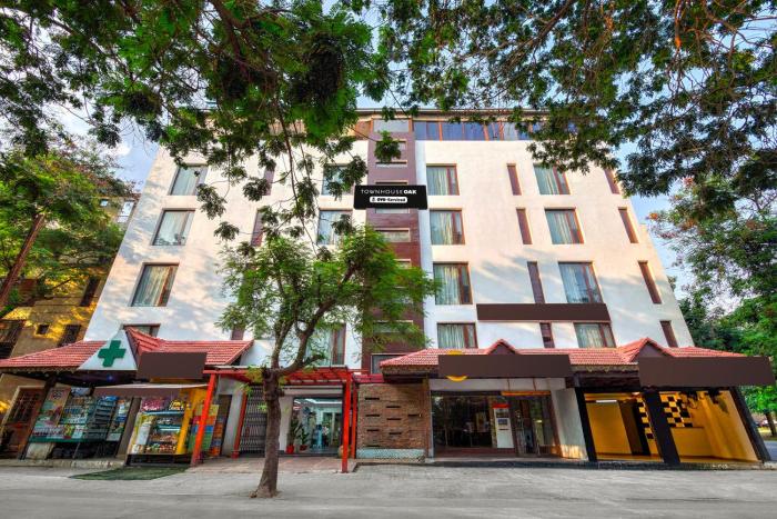 Super Townhouse Oak Hotel Banjara Hill Formerly Prime Stays