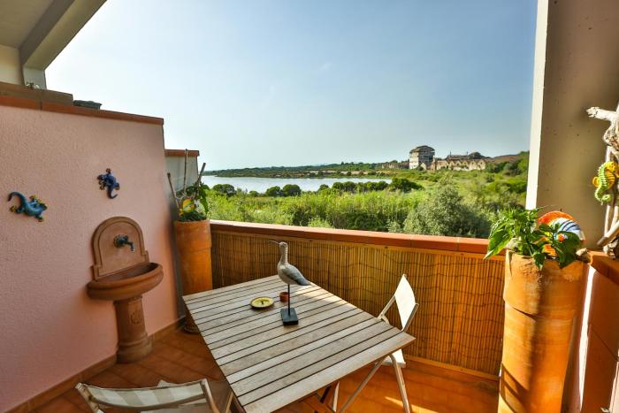 Lagoon View Apartment