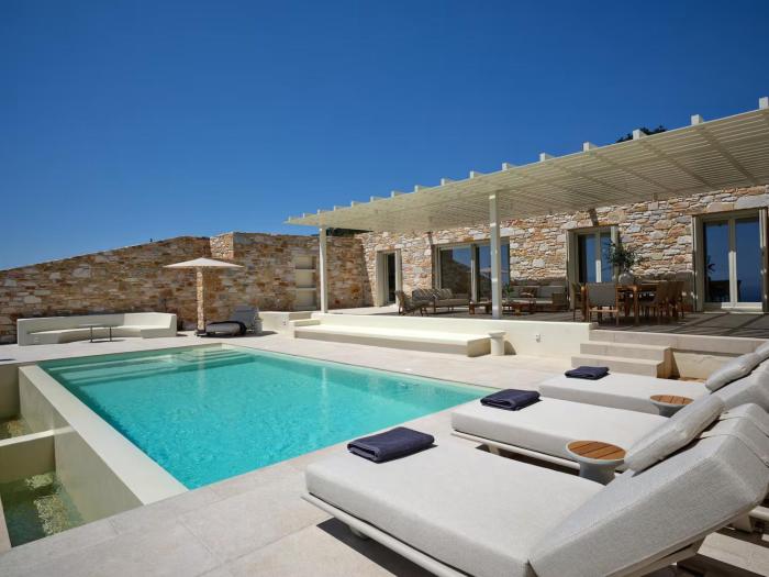Alisson Luxury Villa White