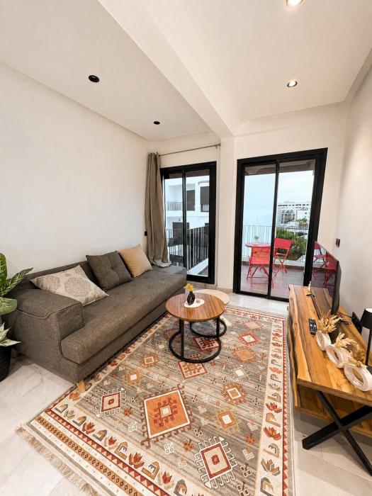 Sunlit Studio for Couples with Self check in