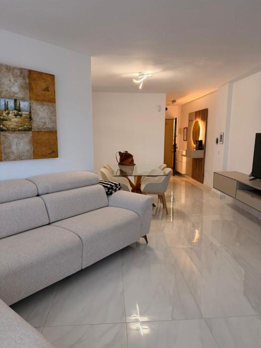 Beach, Golf & Tennis 2BR