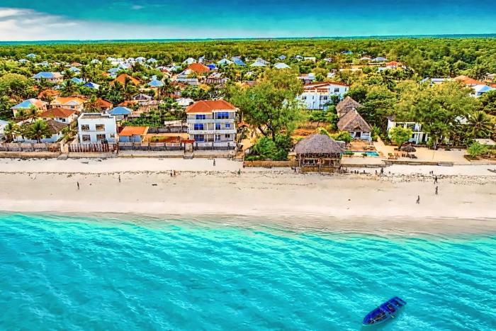 Private Beachfront Apartment with Ocean Views in Zanzibar