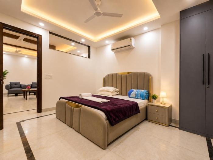 Homlee-Gold-4BHK-Lift-Parking-Vasant Kunj