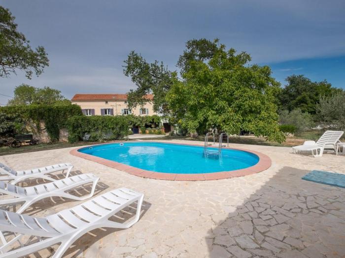 Holiday Home Nina by Interhome
