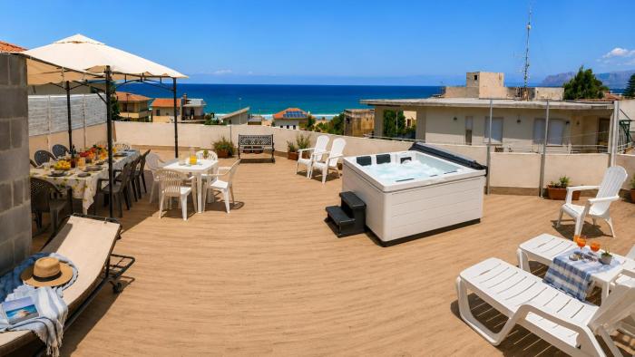 Marea Gold Suite Sky