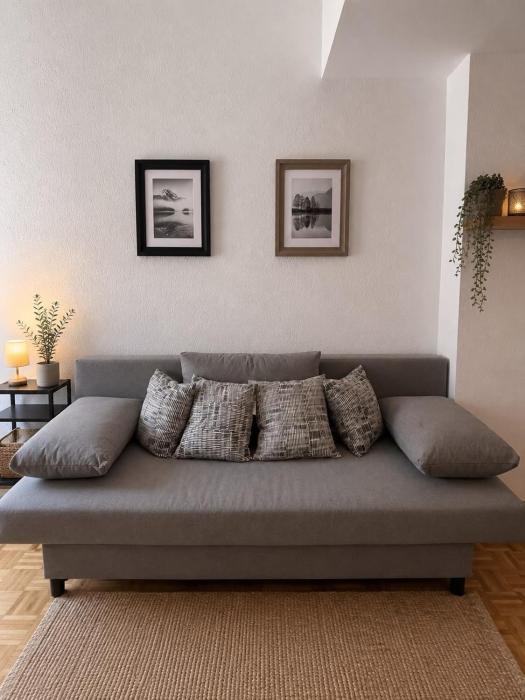 Comfortable Bijoux with Cathedral View
