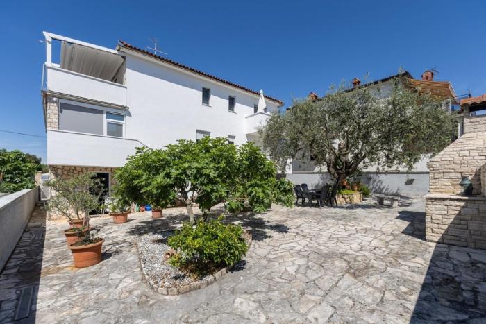 Apartments with WiFi Basanija, Umag - 27839