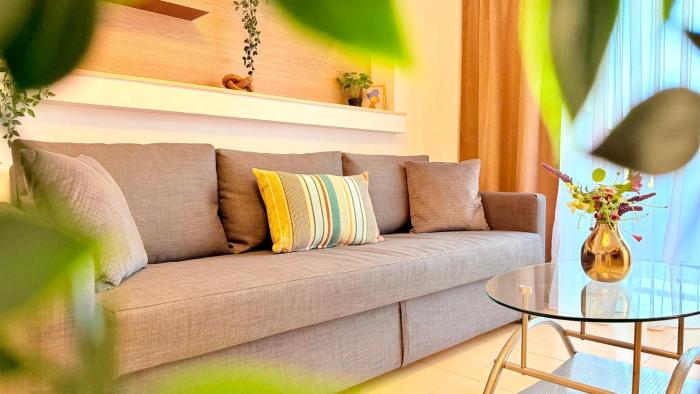 Sunlit 1BR Apartment - In the Shadow of Parliament Palace