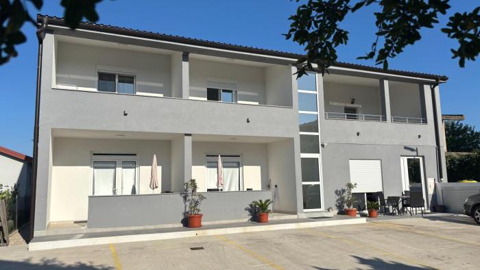 Adla Apartmani