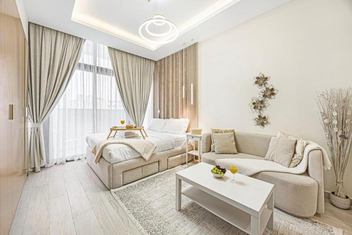 Livin Holidays - Studio - Luxury Azizi Riviera