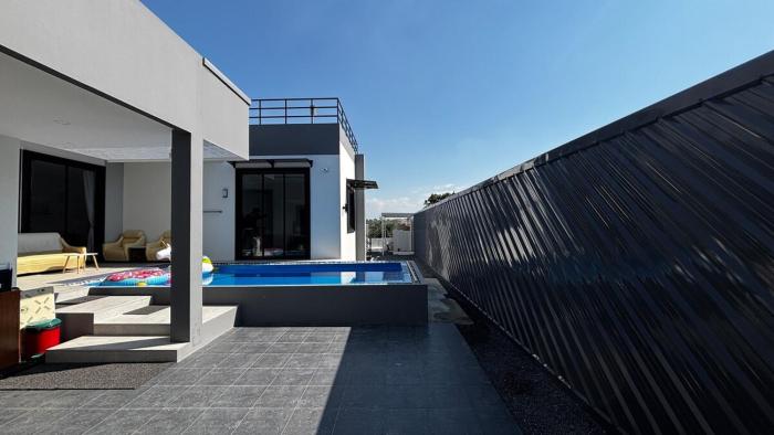 TC Pool House Chiang Mai