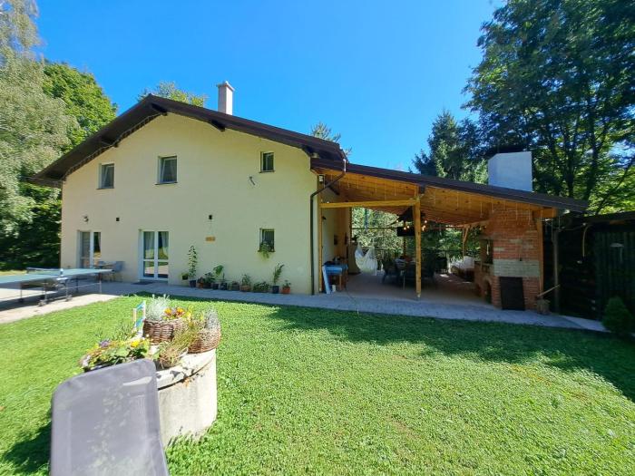 Casa Holly Sumerna