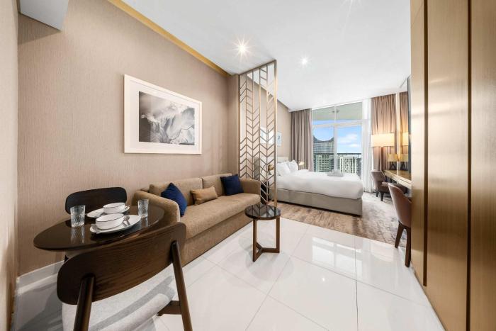StayShort - Studio in Business Bay Balcony that Sleeps 4
