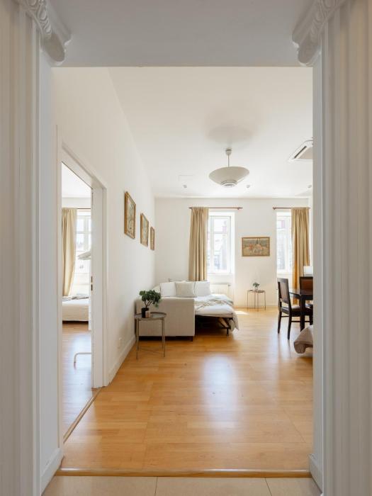 Prague Castle Old Town Walk Elegant 2BR Apt