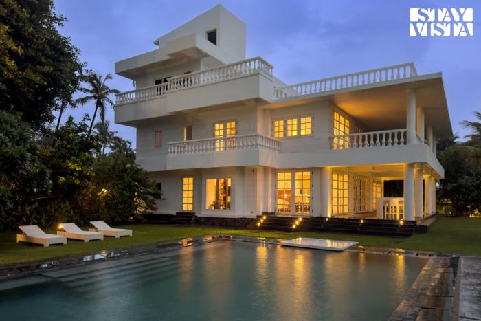 StayVista at Ivory House Villa with Pool, Beach View