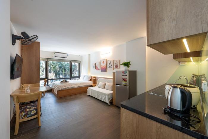 Bach Mai Private Studio with Kitchen & Washer