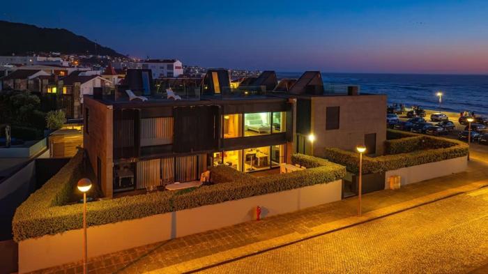 Moledo Front Beach by Portugal Active