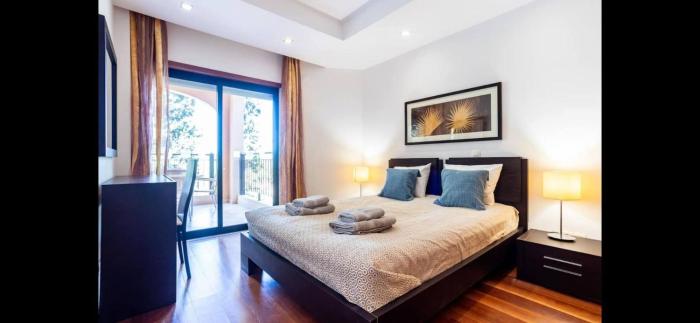 Luxurious 2-Bedroom Apartment in Luz, Portugal with Shared Pool
