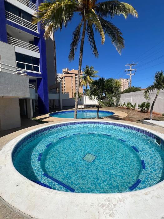 Apartamento familiar con piscina en Porlamar
