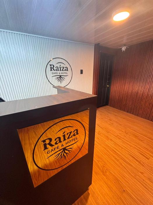 Raiza Hotel