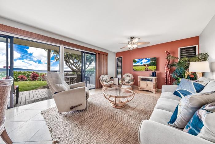 Wailea Ekolu #501 Panoramic Ocean View, Ground Floor, Wifi, AC, Near Beach