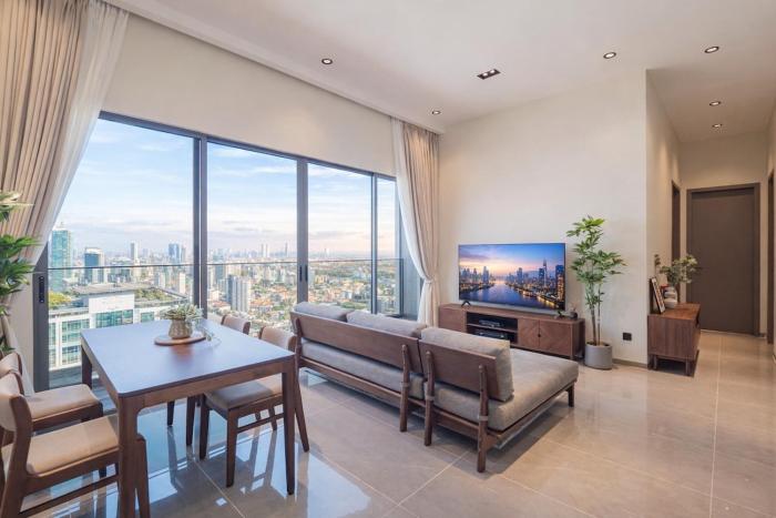 45th Floor Apartment at Time Square 5