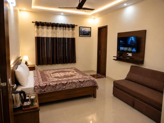 Pant Home stay Danya
