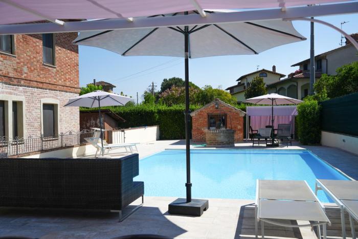 Sul lago Appartamenti Casa Del Lago con Piscina Acqua Salata