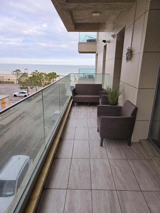 Superb SeaView Infinity Apartment - Prima Linie la Mare Parking
