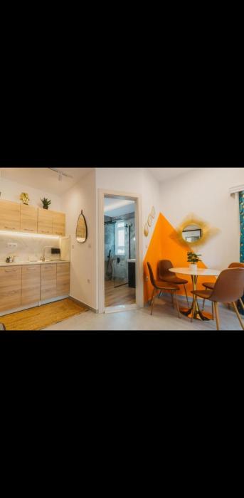 Calmio Athens 2