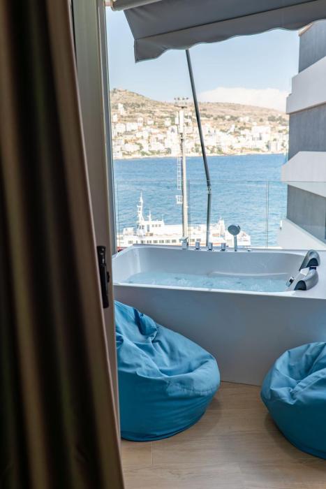 Portside Luxury Apartment