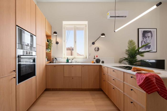 Steps from the Basilica Stylish 2BR City Hideaway