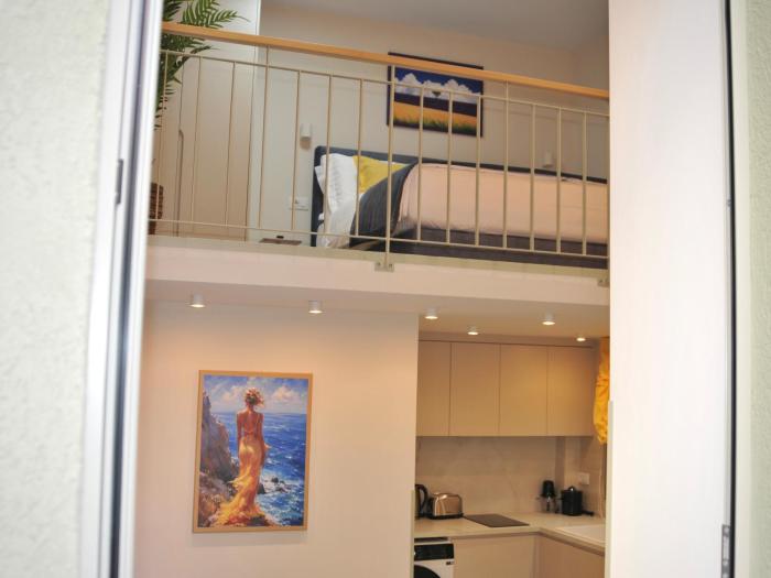 Fleeville Zhan Apartment 4