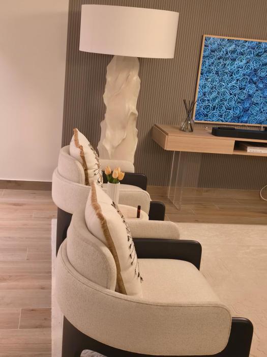 Evoque Luxury Three Bedroom Family Apartment
