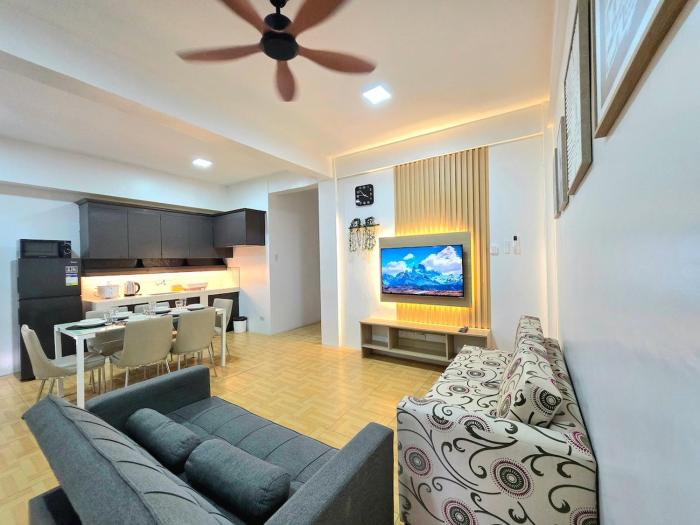 U3San Miguel Townhouse 2BR unit near IT Park with Free Parking