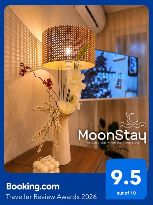 MoonStay