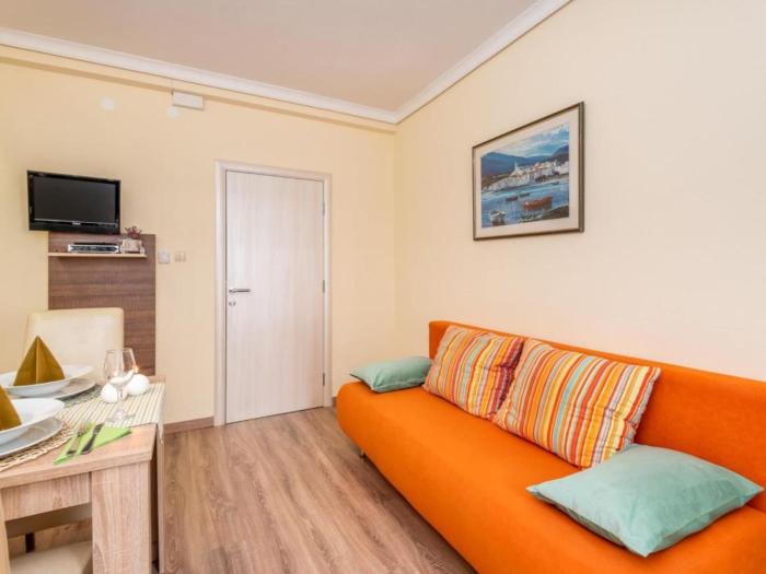Villa Goldfield - One Bedroom Apartment with Balcony