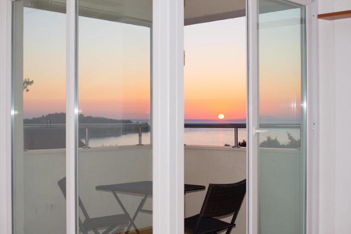 A&M Cavtat, sunset 3 bedrooms apartment with parking