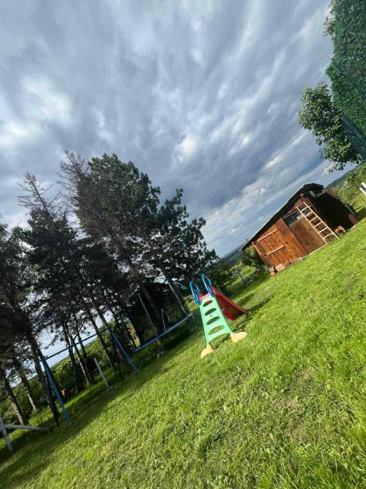 Kuca Lipov Raj, Fruska Gora
