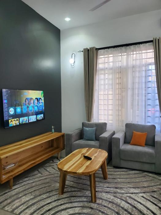 The Calm Grey corner