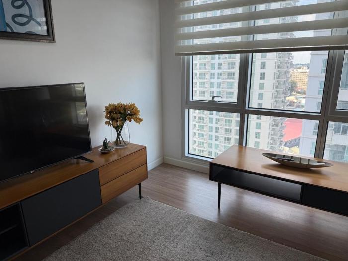 Elegant 1BR Unit in Abreeza Place T1