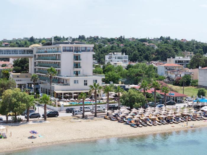 EONA BEACH RESORT by Greek Pride