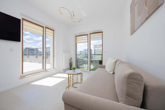 Family Apartment with Terrace 2 Bedrooms and Balcony by Noclegi Renters