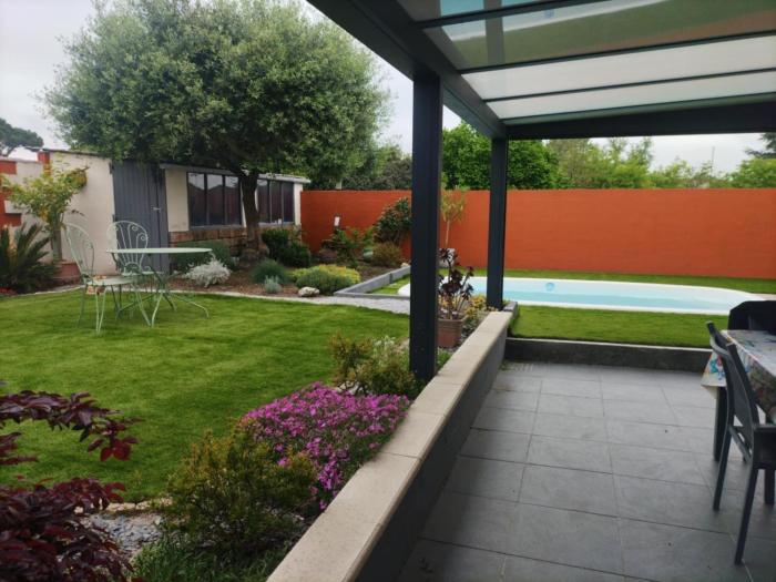 Grande maison avec piscine près de Saint-Émilion